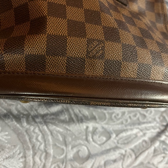 Louis Vuitton bucket bag - Picture 15 of 17